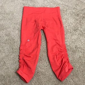 Lululemon in the flow Crops